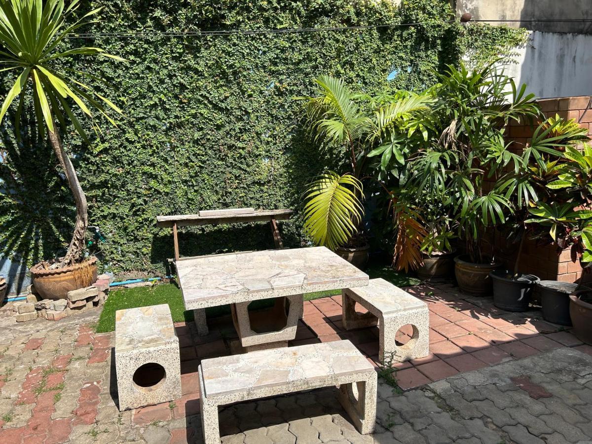 Thaitae Guesthouse Huahin ภายนอก รูปภาพ